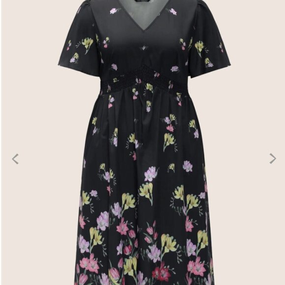 BloomChic Plus Size Floral Print Shirred Pocket Ruffle Sleeve Dress 4XL us26 - Picture 5 of 5